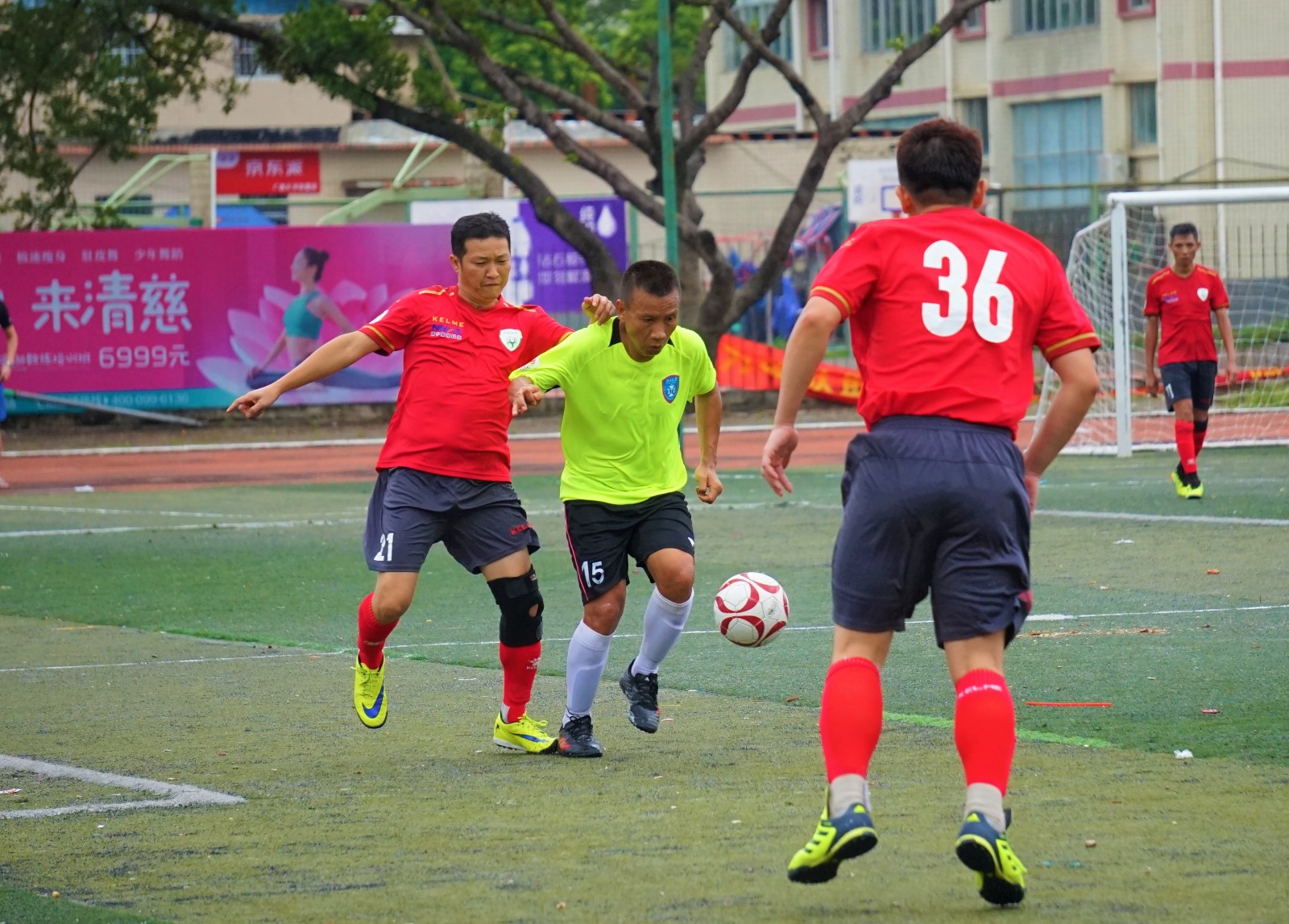 法学院（绿）VS 计电学院